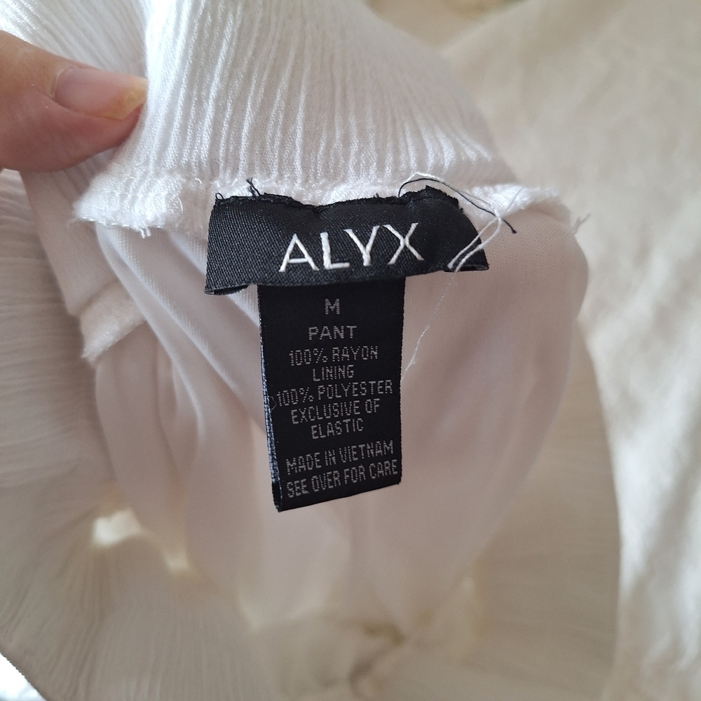 Alyx Wide Leg White Pants - Picture 10 of 15